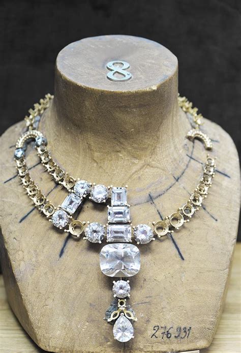 jeanne toussaint touissant necklace